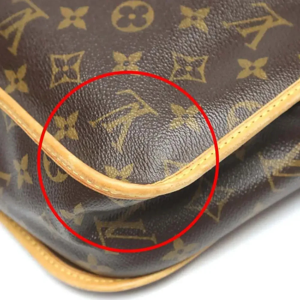 LOUIS VUITTON Authentic Brown Monogram Canvas Shoulder Bag